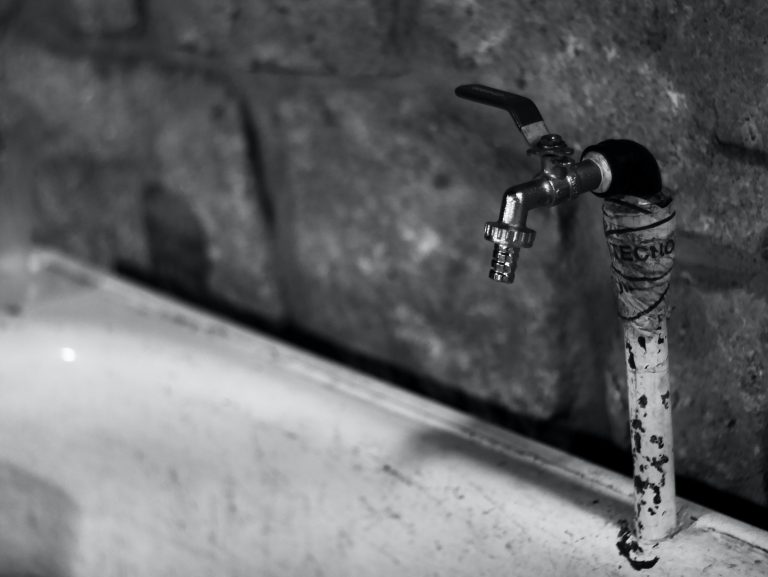 Clo Art Hwelvoa1g2y Unsplash